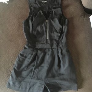Express romper--size 4